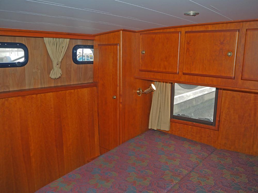 Aft cabin, Accommodation